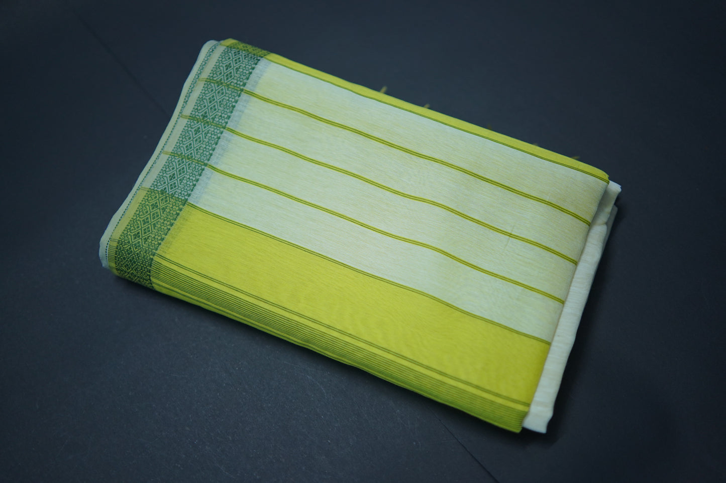 Tulip Green Silk Cotton Handloom Saree