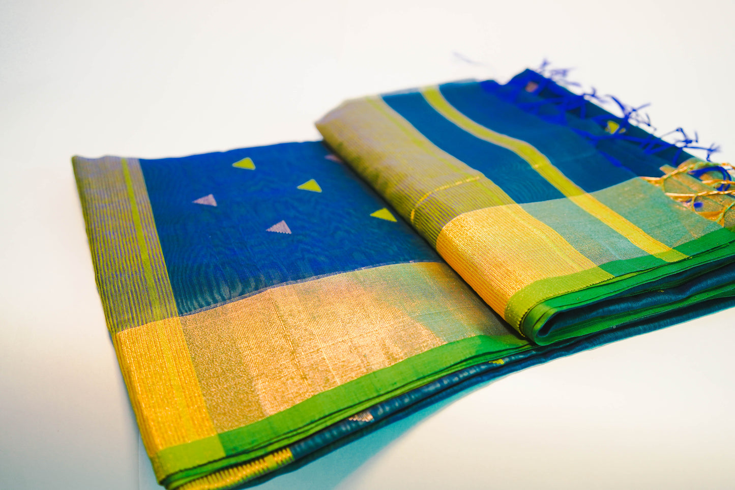 Dahlia Ocean Blue Cotton Silk Handloom Saree