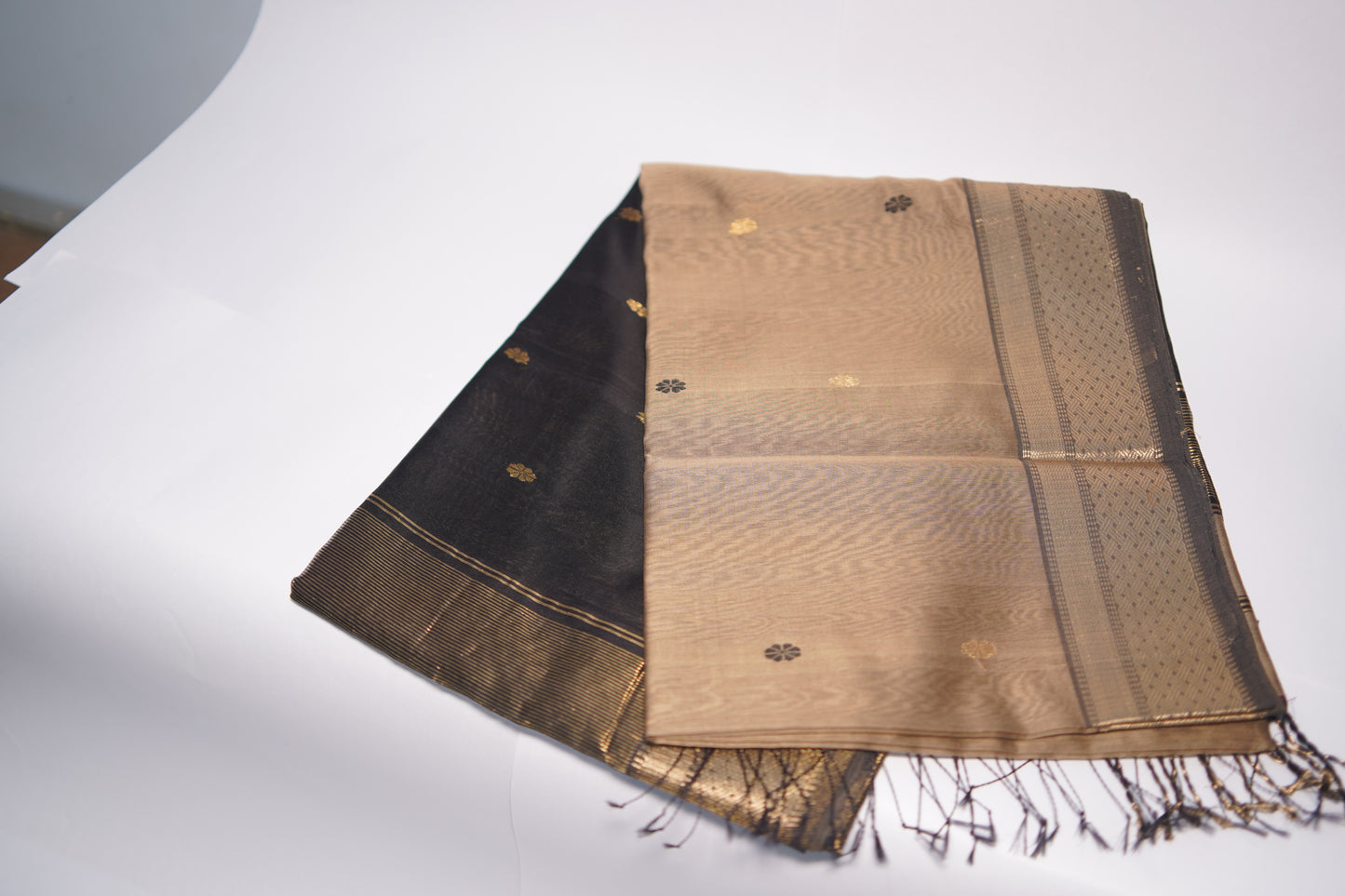 Kritrim Brown Cotton Silk Handloom Saree