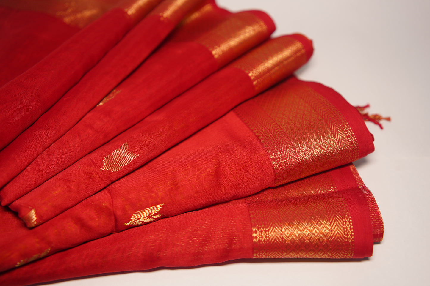 Saffron | Red