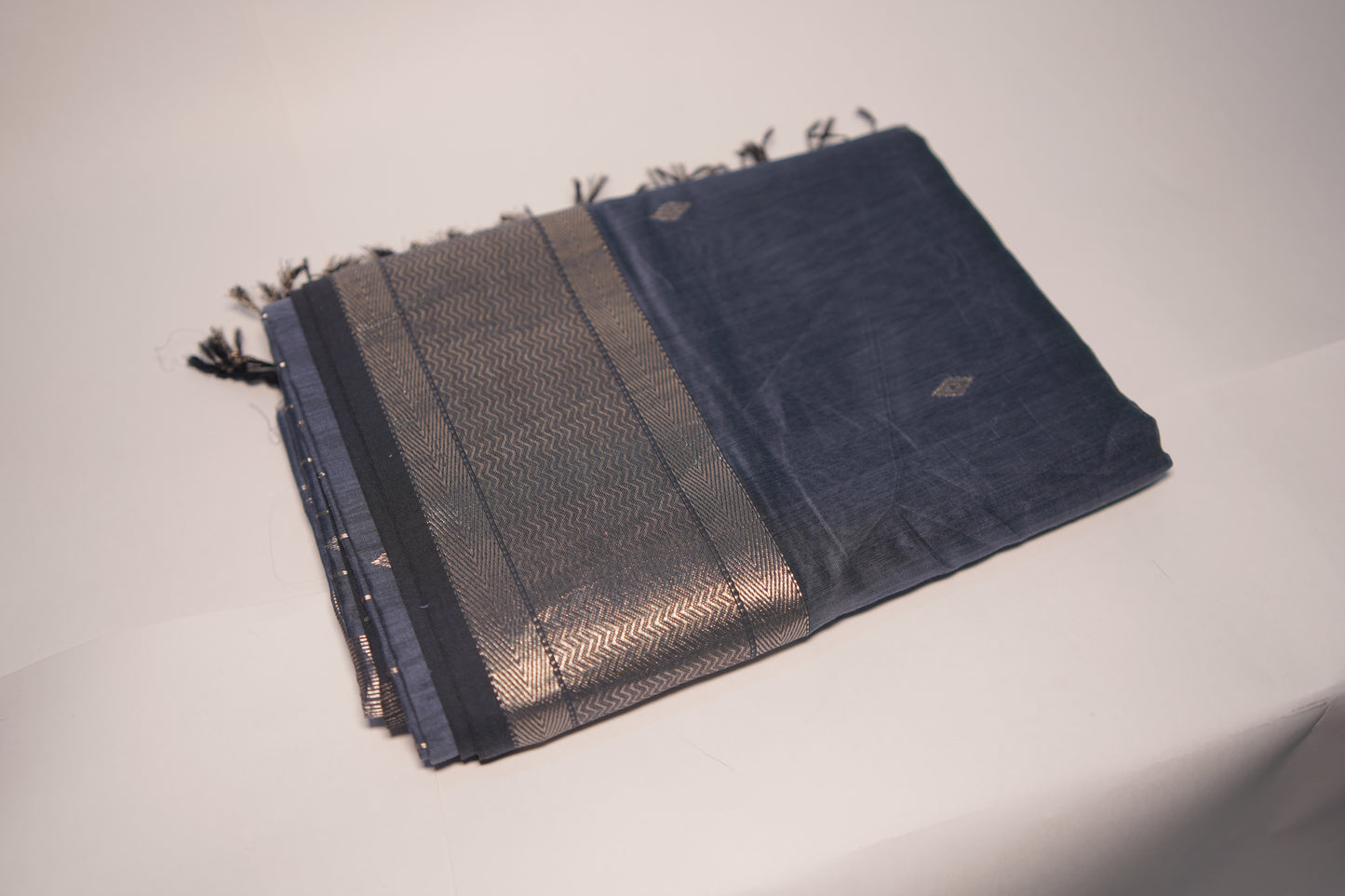 Virasat Bright Grey| Honnesha Cotton Silk Saree