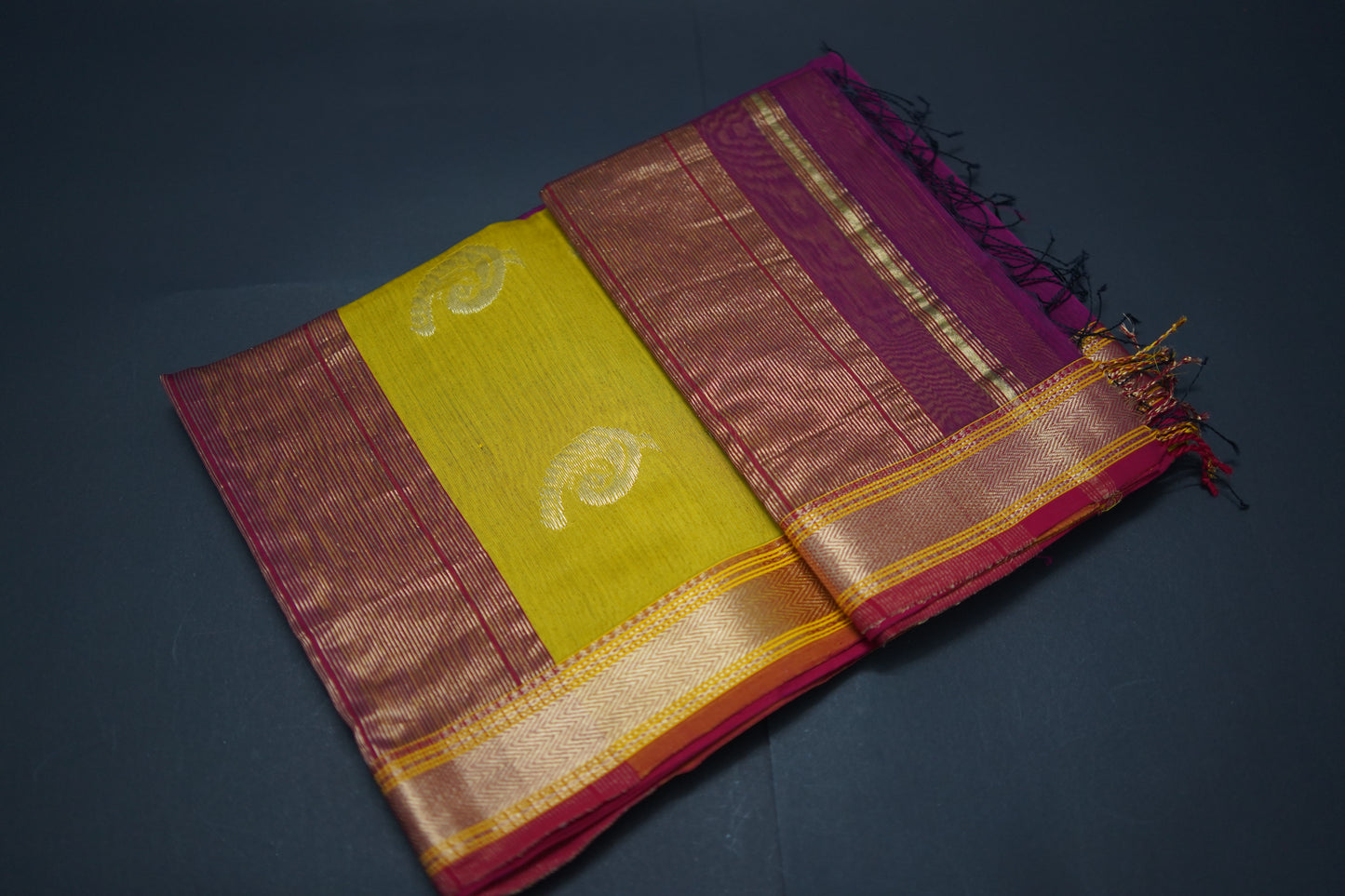 Varnika Mahroon| Honnesha Handloom Saree