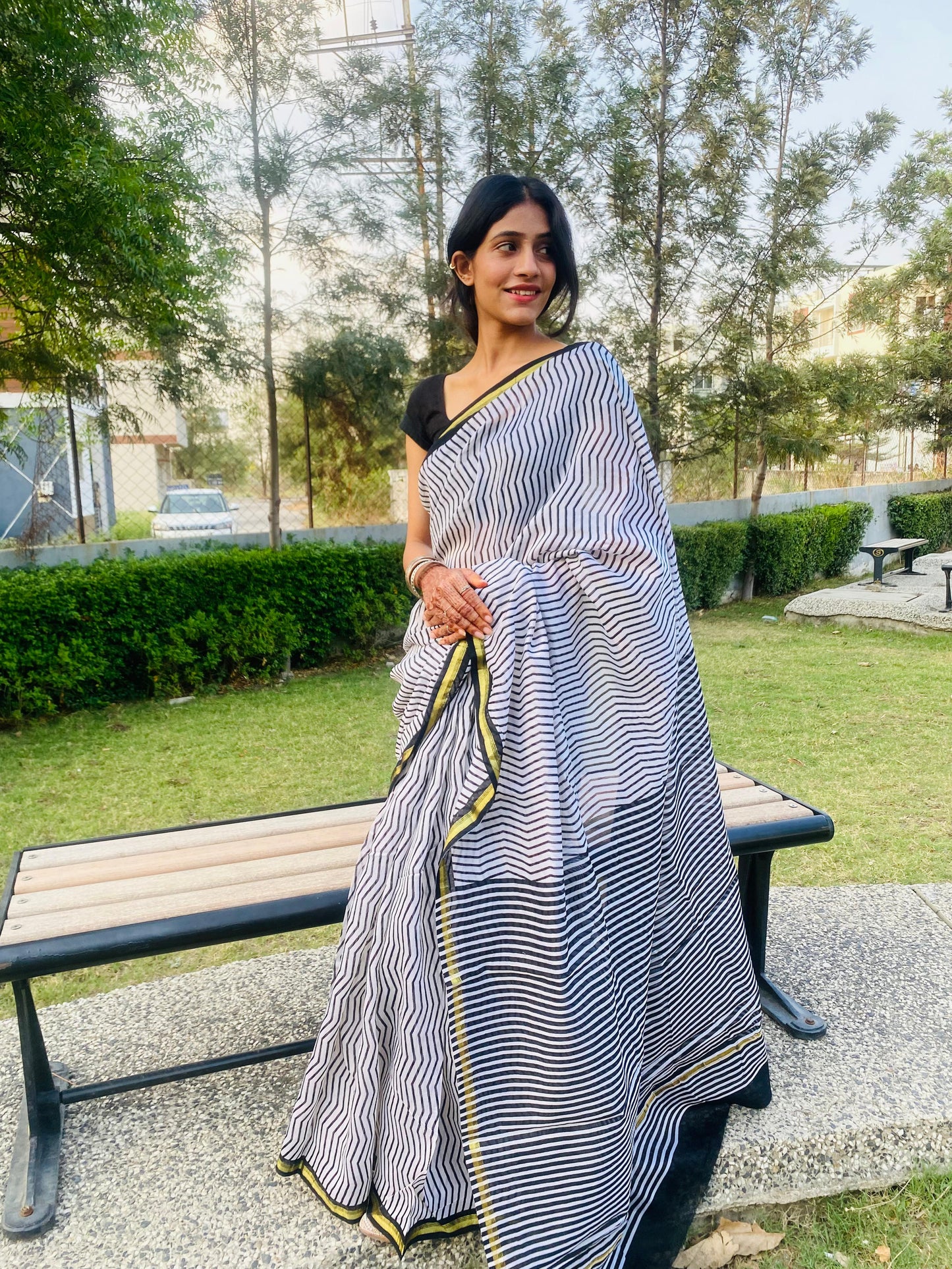 Black and White Chanderi Soft Fabric Saree