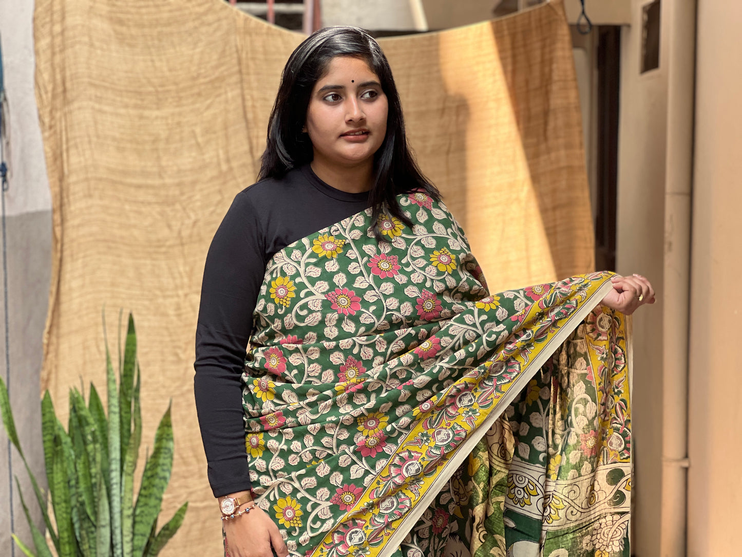 Green Kalamkari Floral Print | Honnesha Saree
